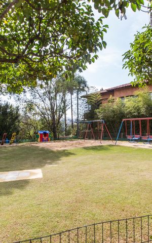 Apartamento à venda com 550m², 1 quarto e sem vagaÁrea comum - Playground