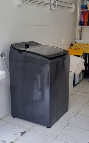Casa de condomínio à venda com 1251m², 6 quartos e 5 vagas Casa de condomínio à venda com 1251m², 6 quartos e 5 vagasÁrea de serviço