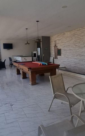 Casa de condomínio à venda com 1251m², 6 quartos e 5 vagas Casa de condomínio à venda com 1251m², 6 quartos e 5 vagasÁrea externa