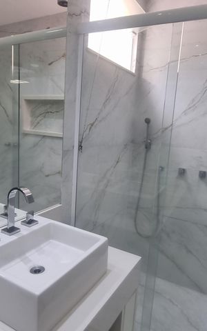 Casa de condomínio à venda com 1251m², 6 quartos e 5 vagas Casa de condomínio à venda com 1251m², 6 quartos e 5 vagasBanheiro