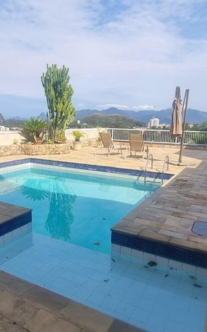 Casa de condomínio à venda com 1251m², 6 quartos e 5 vagas Casa de condomínio à venda com 1251m², 6 quartos e 5 vagasÁrea externa