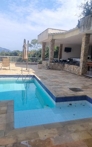 Casa de condomínio à venda com 1251m², 6 quartos e 5 vagas Casa de condomínio à venda com 1251m², 6 quartos e 5 vagasÁrea externa