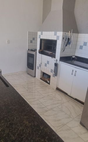 Casa de condomínio à venda com 1251m², 6 quartos e 5 vagas Casa de condomínio à venda com 1251m², 6 quartos e 5 vagasÁrea externa