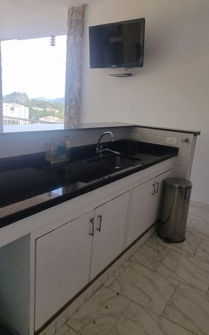Casa de condomínio à venda com 1251m², 6 quartos e 5 vagas Casa de condomínio à venda com 1251m², 6 quartos e 5 vagasÁrea externa
