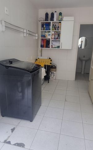 Casa de condomínio à venda com 1251m², 6 quartos e 5 vagas Casa de condomínio à venda com 1251m², 6 quartos e 5 vagasÁrea de serviço