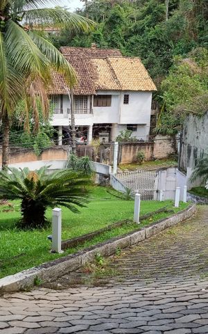 Casa de condomínio à venda com 1251m², 6 quartos e 5 vagas Casa de condomínio à venda com 1251m², 6 quartos e 5 vagasÁrea externa