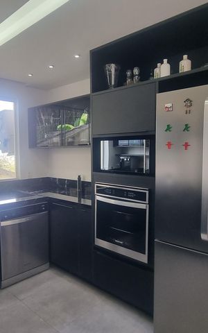 Casa de condomínio à venda com 1251m², 6 quartos e 5 vagas Casa de condomínio à venda com 1251m², 6 quartos e 5 vagasCozinha