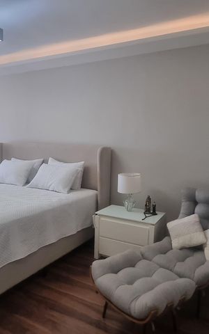 Casa de condomínio à venda com 1251m², 6 quartos e 5 vagas Casa de condomínio à venda com 1251m², 6 quartos e 5 vagasQuarto