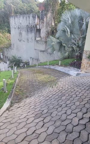 Casa de condomínio à venda com 1251m², 6 quartos e 5 vagas Casa de condomínio à venda com 1251m², 6 quartos e 5 vagasÁrea externa
