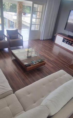 Casa de condomínio à venda com 1251m², 6 quartos e 5 vagas Casa de condomínio à venda com 1251m², 6 quartos e 5 vagasSala
