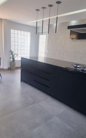 Casa de condomínio à venda com 1251m², 6 quartos e 5 vagas Casa de condomínio à venda com 1251m², 6 quartos e 5 vagasCozinha