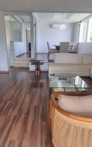 Casa de condomínio à venda com 1251m², 6 quartos e 5 vagas Casa de condomínio à venda com 1251m², 6 quartos e 5 vagasSala
