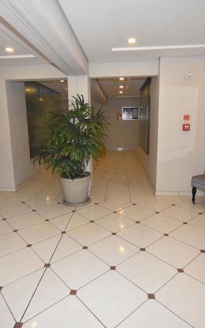 Apartamento para alugar com 87m², 2 quartos e 1 vagaHall de entrada