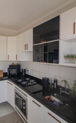 Casa à venda com 215m², 4 quartos e 3 vagas Casa à venda com 215m², 4 quartos e 3 vagasCozinha/Area de serviço