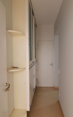 Apartamento para alugar com 155m², 1 quarto e 1 vagaCloset