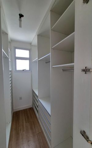 Apartamento à venda com 261m², 5 quartos e 6 vagas