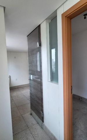 Apartamento à venda com 261m², 5 quartos e 6 vagas