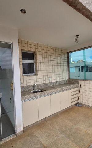 Apartamento à venda com 261m², 5 quartos e 6 vagas