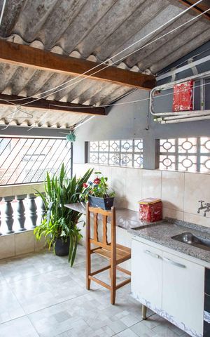Casa à venda com 100m², 3 quartos e 1 vagaVaranda/Area de Serviço