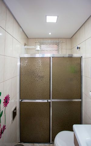 Casa à venda com 100m², 3 quartos e 1 vagaBanheiro