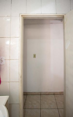 Casa à venda com 100m², 3 quartos e 1 vagaBanheiro 2