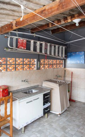 Casa à venda com 100m², 3 quartos e 1 vagaVaranda/Area de Serviço