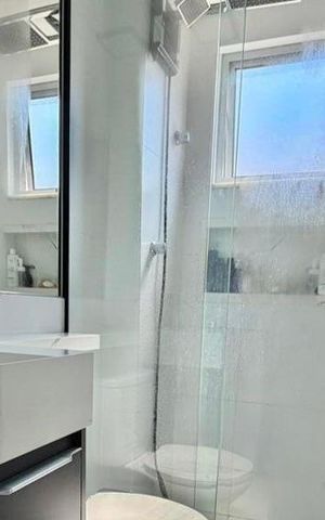 Apartamento à venda com 65m², 2 quartos e 2 vagas Apartamento à venda com 65m², 2 quartos e 2 vagasBanheiro