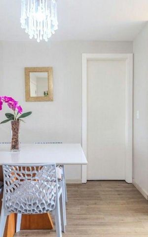 Apartamento à venda com 55m², 2 quartos e 1 vaga Apartamento à venda com 55m², 2 quartos e 1 vagaSala de Jantar