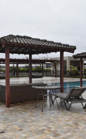Apartamento à venda com 98m², 3 quartos e 2 vagasÁrea comum - Piscina