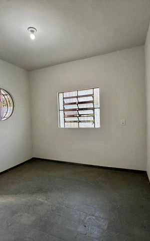 Casa para alugar com 1000m², 3 quartos e 6 vagas Casa para alugar com 1000m², 3 quartos e 6 vagasSala