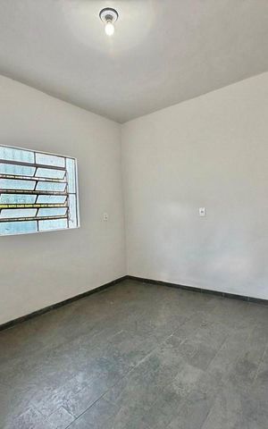Casa para alugar com 1000m², 3 quartos e 6 vagas Casa para alugar com 1000m², 3 quartos e 6 vagasSala