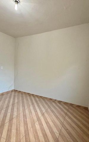 Casa para alugar com 1000m², 3 quartos e 6 vagas Casa para alugar com 1000m², 3 quartos e 6 vagasQuarto