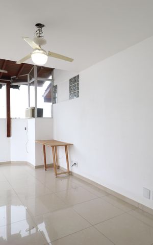 Apartamento à venda com 132m², 4 quartos e 1 vagaCobertura 