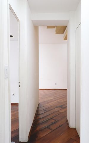 Apartamento à venda com 132m², 4 quartos e 1 vagaCorredor 