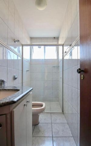 Apartamento para alugar com 134m², 3 quartos e 2 vagas Apartamento para alugar com 134m², 3 quartos e 2 vagasBanheiro 1