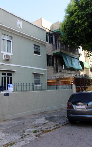 Apartamento à venda com 44m², 1 quarto e sem vagaFachada 