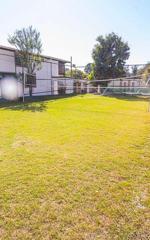 Casa à venda com 510m², 4 quartos e 4 vagas Casa à venda com 510m², 4 quartos e 4 vagaslazer