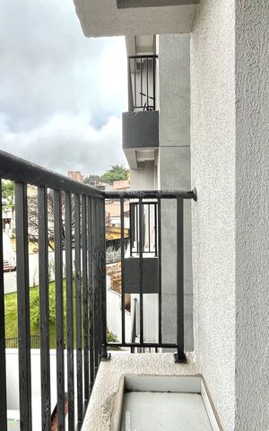 Apartamento para alugar com 38m², 2 quartos e sem vaga Apartamento para alugar com 38m², 2 quartos e sem vagaVaranda