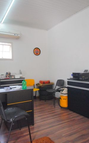 Casa à venda com 50m², 1 quarto e sem vagasala