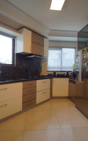 Apartamento para alugar com 277m², 3 quartos e 2 vagasCozinha