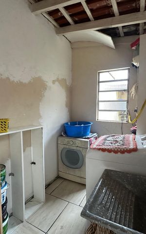 Casa à venda com 134m², 2 quartos e 2 vagas Casa à venda com 134m², 2 quartos e 2 vagasÁrea de Serviço