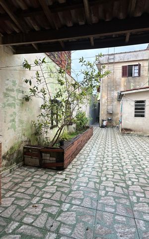 Casa à venda com 134m², 2 quartos e 2 vagas Casa à venda com 134m², 2 quartos e 2 vagasChurrasqueira