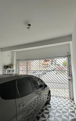 Casa à venda com 134m², 2 quartos e 2 vagas Casa à venda com 134m², 2 quartos e 2 vagasGaragem