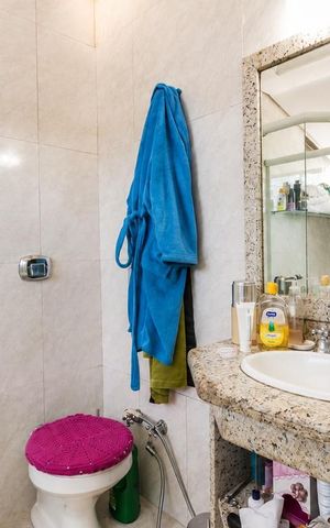 Casa para alugar com 280m², 5 quartos e 2 vagas Casa para alugar com 280m², 5 quartos e 2 vagasBanheiro