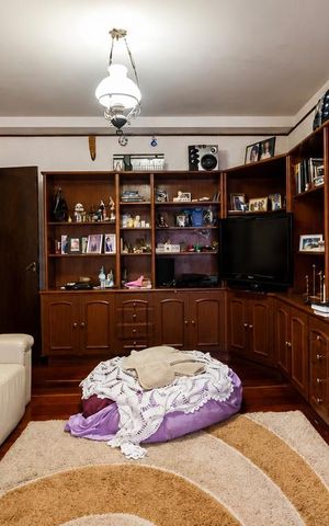 Casa para alugar com 280m², 5 quartos e 2 vagas Casa para alugar com 280m², 5 quartos e 2 vagasSala