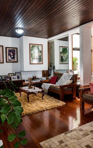 Casa para alugar com 280m², 5 quartos e 2 vagas Casa para alugar com 280m², 5 quartos e 2 vagasSala