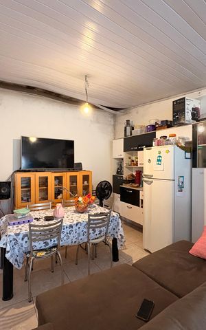 Casa à venda com 410m², 2 quartos e 1 vaga Casa à venda com 410m², 2 quartos e 1 vagaSala