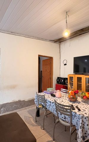 Casa à venda com 410m², 2 quartos e 1 vaga Casa à venda com 410m², 2 quartos e 1 vagaSala