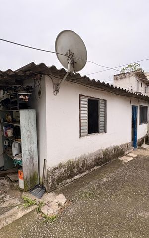 Casa à venda com 410m², 2 quartos e 1 vaga Casa à venda com 410m², 2 quartos e 1 vagaGaragem