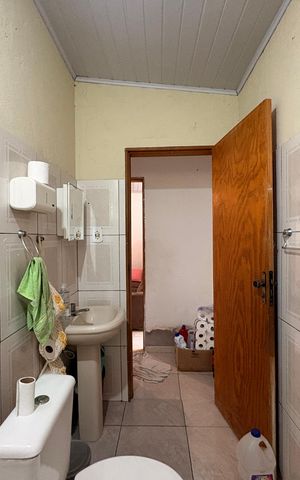 Casa à venda com 410m², 2 quartos e 1 vaga Casa à venda com 410m², 2 quartos e 1 vagaBanheiro